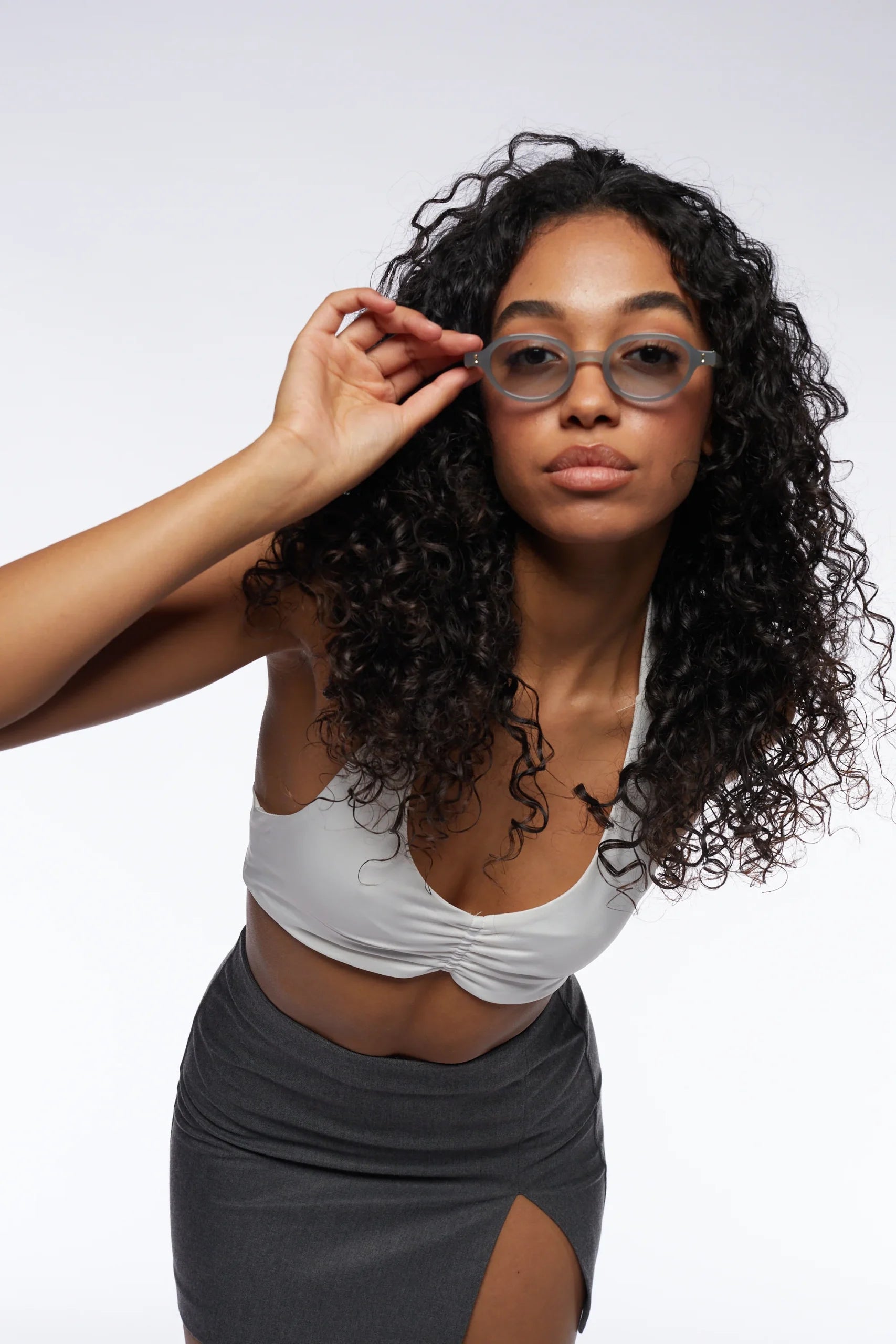 CJ – Milky grey - Light blue lenses