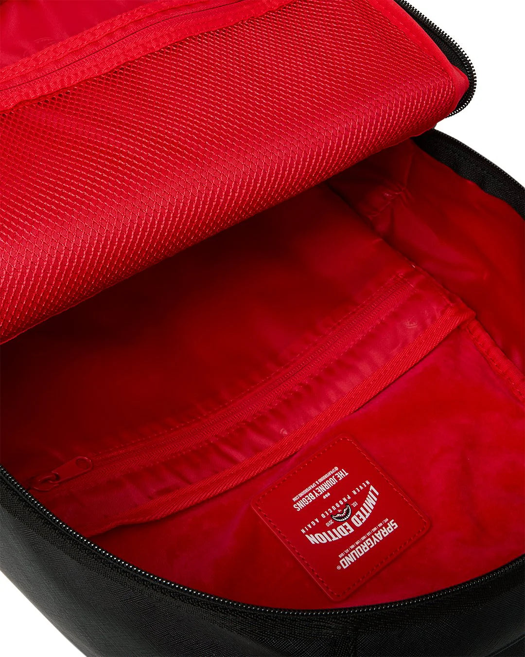SHARK CENTRAL EMBOSSED BLACK NYLON BACKPACK-תיק שחור