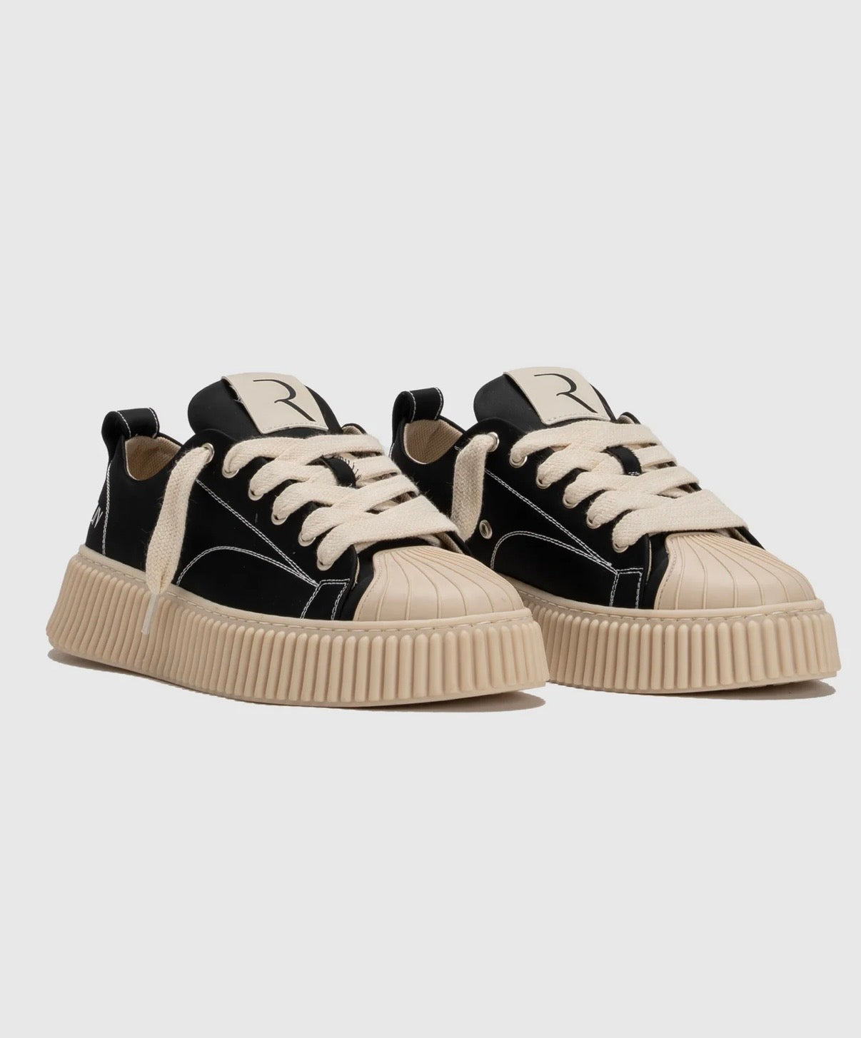 RHUN-Sneakers 2025 Treble black nylon-נעלי רואן נילון שחור 2025